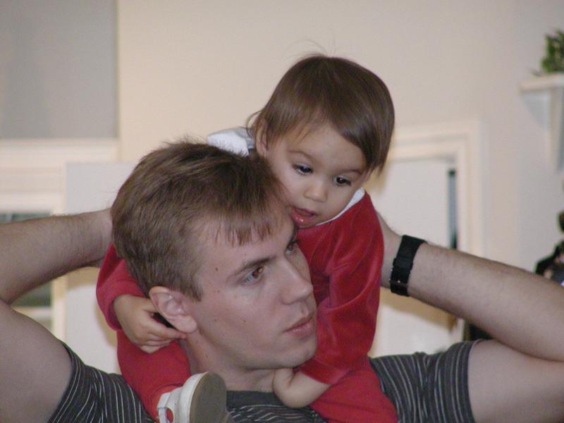 camera/2000/12(December)/12_16_Zen's_1st_Birthday_Party/800x600_PC160092.JPG