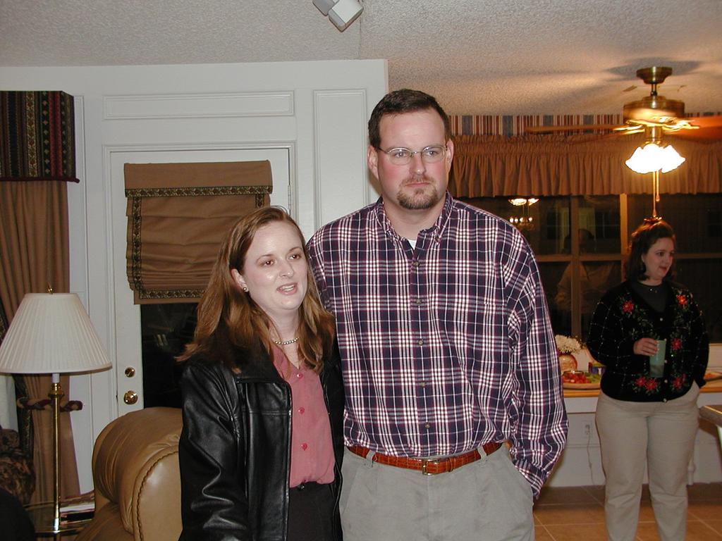 camera/2000/12(December)/12_24_Beyer_Christmas_Eve/1024x768_PC240001.JPG