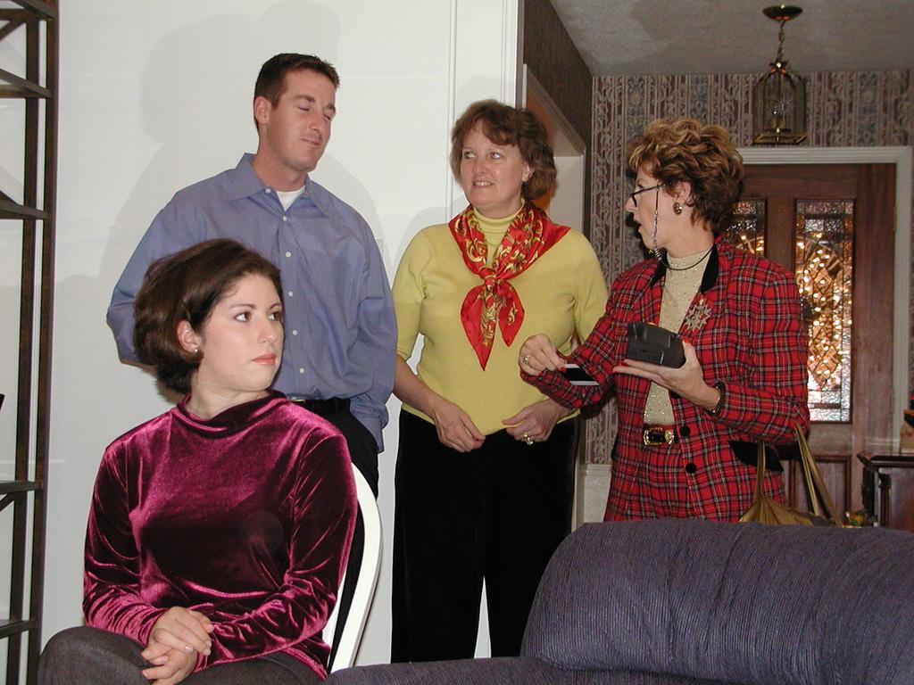 camera/2000/12(December)/12_24_Beyer_Christmas_Eve/1024x768_PC240004.JPG