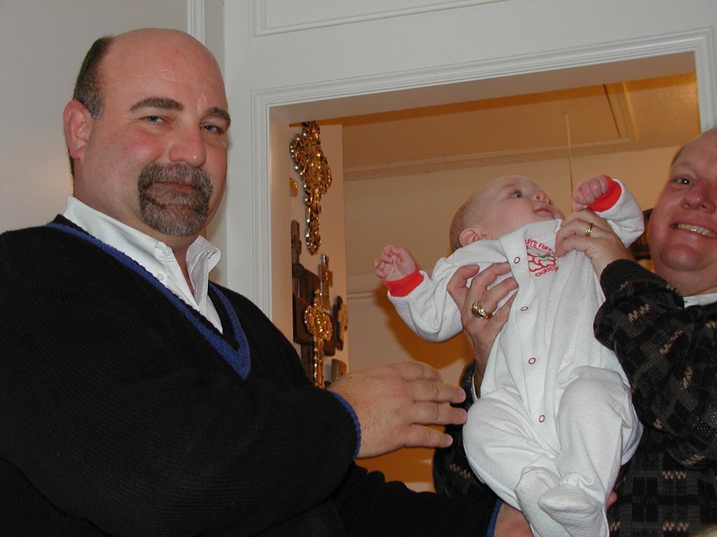 camera/2000/12(December)/12_24_Beyer_Christmas_Eve/1024x768_PC240053.JPG