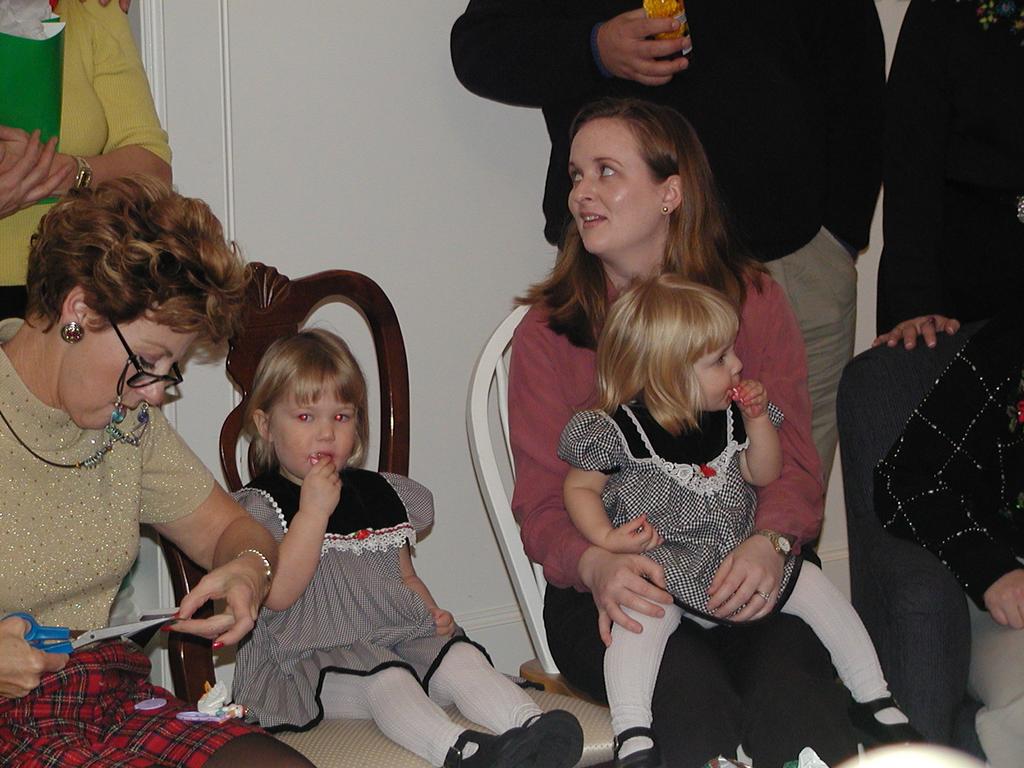 camera/2000/12(December)/12_24_Beyer_Christmas_Eve/1024x768_PC240055.JPG