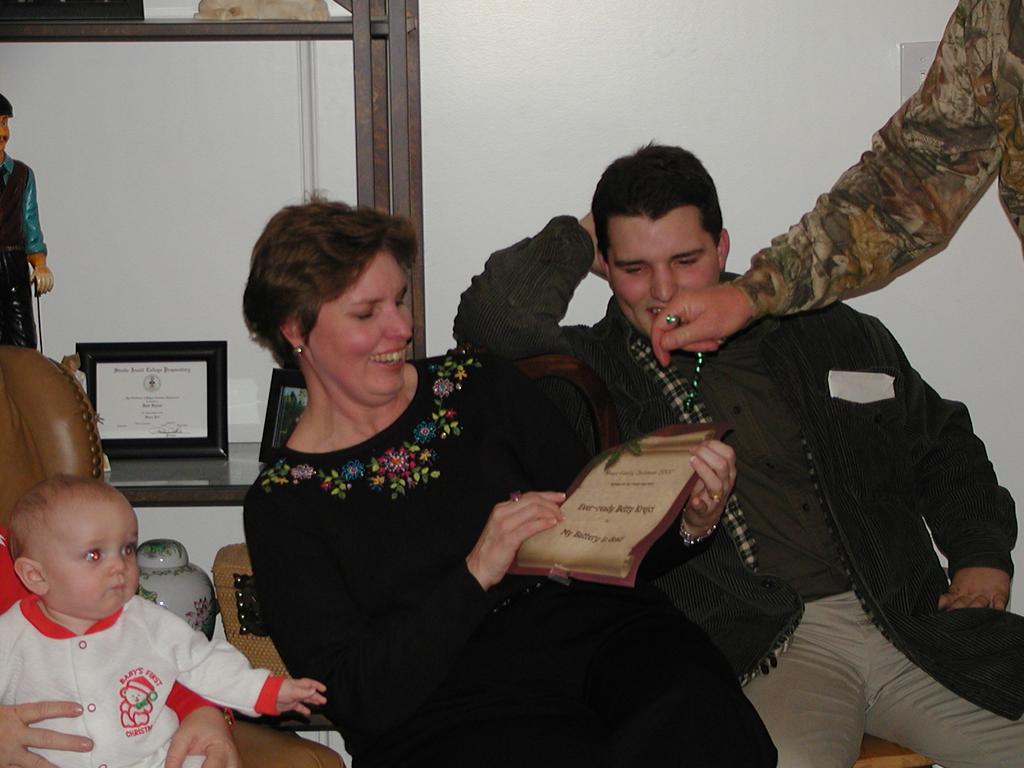 camera/2000/12(December)/12_24_Beyer_Christmas_Eve/1024x768_PC240064.JPG