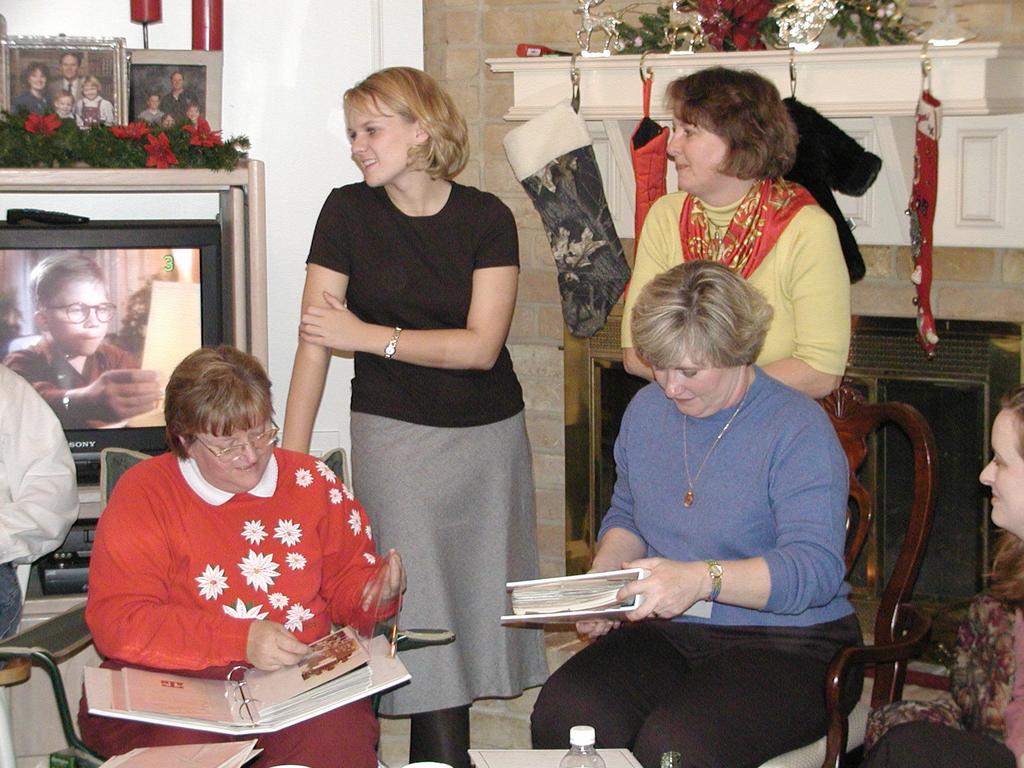 camera/2000/12(December)/12_24_Beyer_Christmas_Eve/1024x768_PC240081.JPG