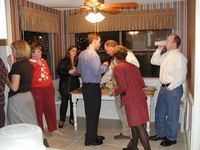 camera/2000/12(December)/12_24_Beyer_Christmas_Eve/800x600_PC240009.JPG