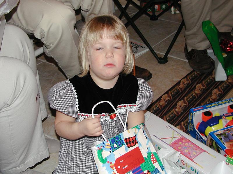 camera/2000/12(December)/12_24_Beyer_Christmas_Eve/800x600_PC240045.JPG