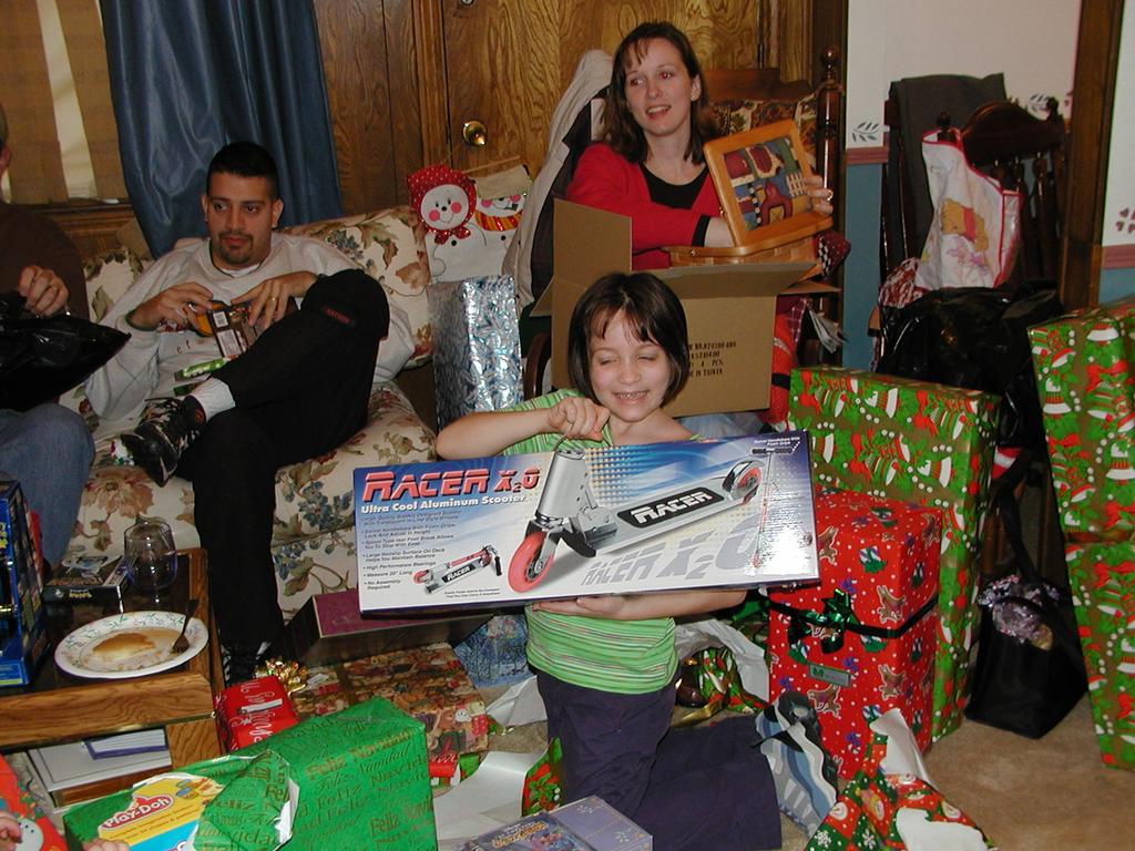 camera/2000/12(December)/12_25_Christmas_Morning/1024x768_PC250015.JPG