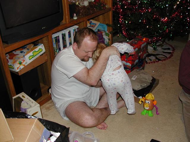 camera/2000/12(December)/12_25_Christmas_Morning/640x480_PC250039.JPG
