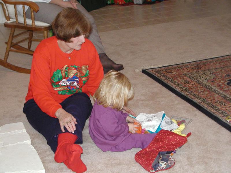 camera/2000/12(December)/12_25_Christmas_with_Ken_and_Star/800x600_ChristmasDinner-27.JPG