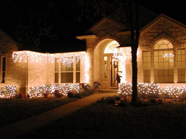 camera/2000/12(December)/Miscellaneous/640x480_PC100100.JPG
