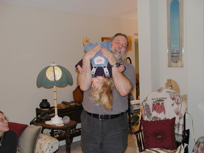 camera/2000/12(December)/Miscellaneous/800x600_PC100102.JPG