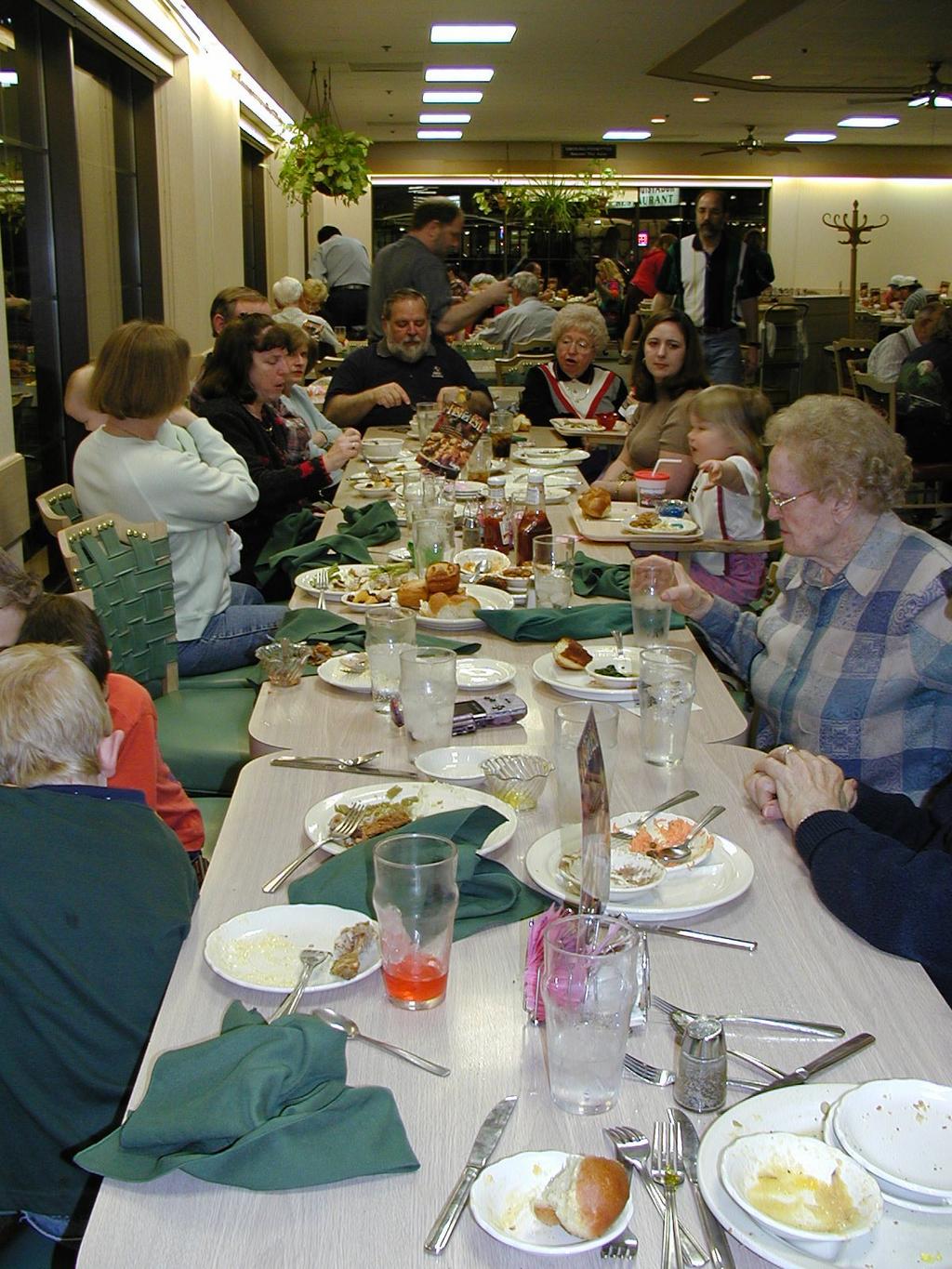 camera/2001/03(March)/03_30_Grandpa's_Birthday_Dinner/1024x768_P3300012.JPG
