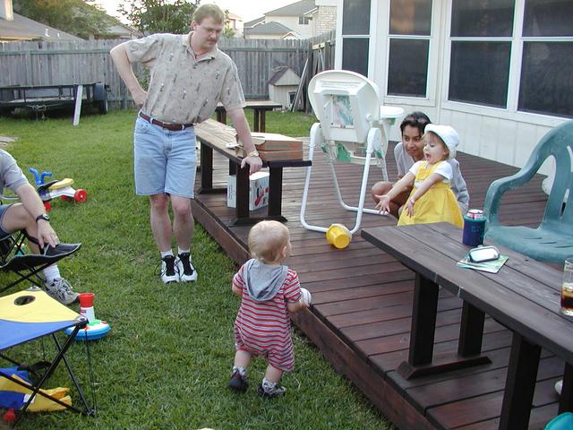 camera/2001/04(April)/04_28_Babysitting/640x480_P4280022.JPG