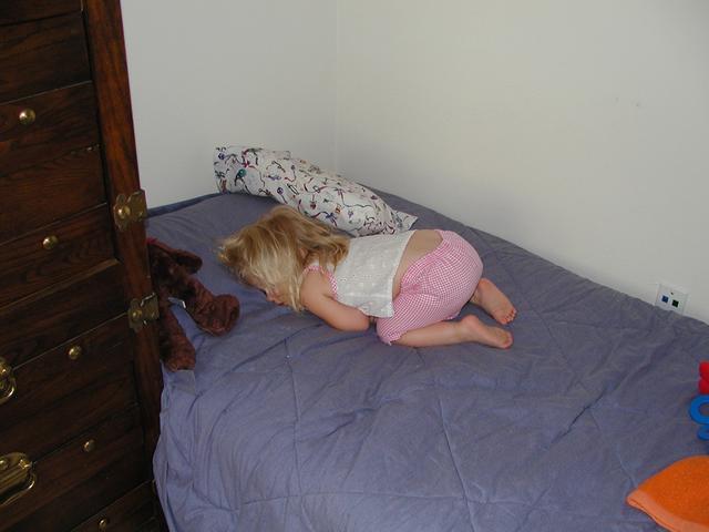 camera/2001/04(April)/04_28_Babysitting/640x480_P4280038.JPG