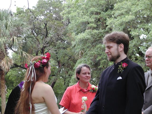 camera/2001/05(May)/05_05_Star_and_Ken's_Wedding/640x480_P5050010.JPG