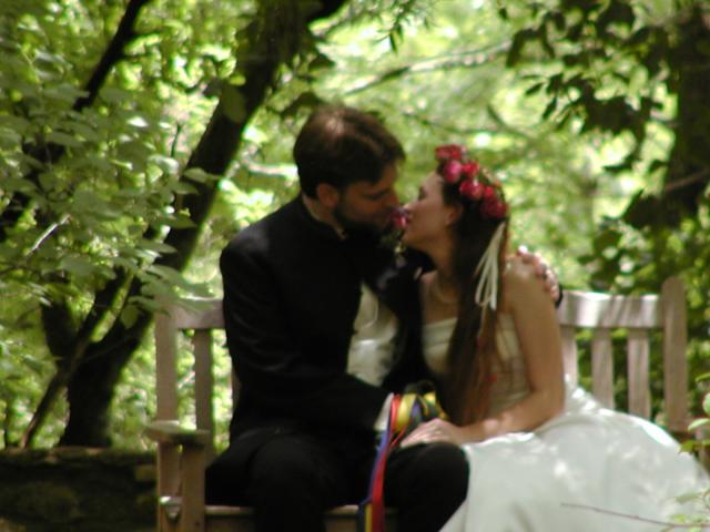camera/2001/05(May)/05_05_Star_and_Ken's_Wedding/640x480_P5050045.JPG