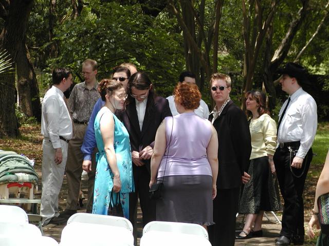 camera/2001/05(May)/05_05_Star_and_Ken's_Wedding/640x480_P5050052.JPG