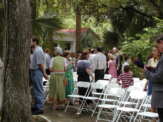 camera/2001/05(May)/05_05_Star_and_Ken's_Wedding/640x480_P5050053.JPG