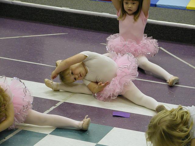 camera/2001/05(May)/05_15_Brittney's_Dance_Recital/640x480_P5150021.JPG