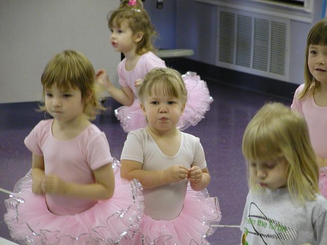 camera/2001/05(May)/05_15_Brittney's_Dance_Recital/640x480_P5150031.JPG