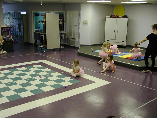 camera/2001/05(May)/05_15_Brittney's_Dance_Recital/640x480_P5150039.JPG