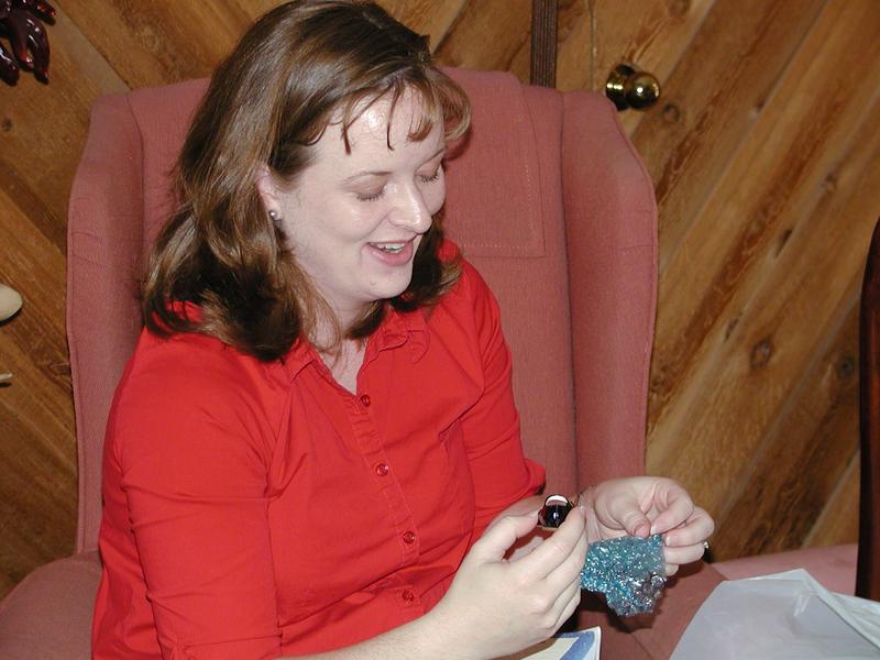 camera/2001/06(June)/06_02_Pam's_Baby_Shower/800x600_P6020049.JPG