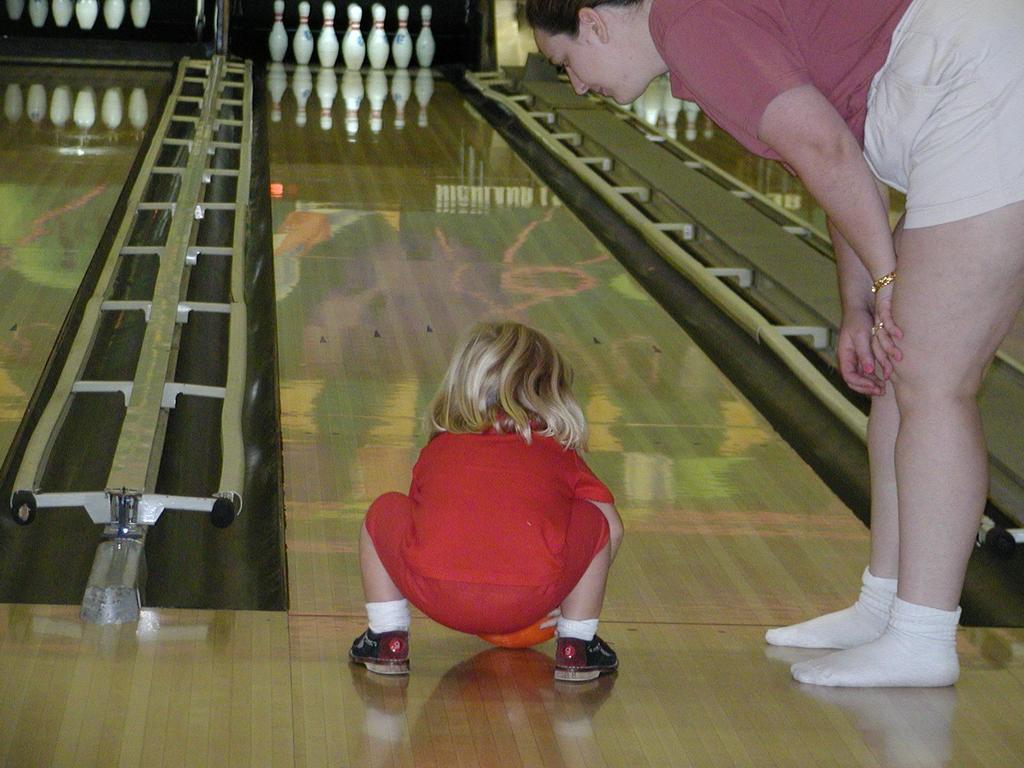 camera/2001/07(July)/07_01_Bowling/1024x768_P7010008.JPG