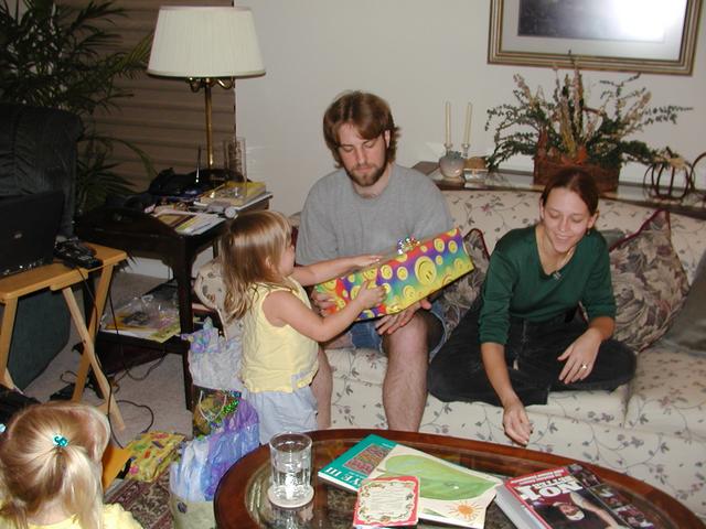 camera/2001/09(September)/09_23_Uncle_Ken's_Birthday/640x480_P9230013.JPG
