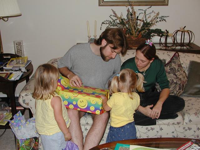 camera/2001/09(September)/09_23_Uncle_Ken's_Birthday/640x480_P9230017.JPG