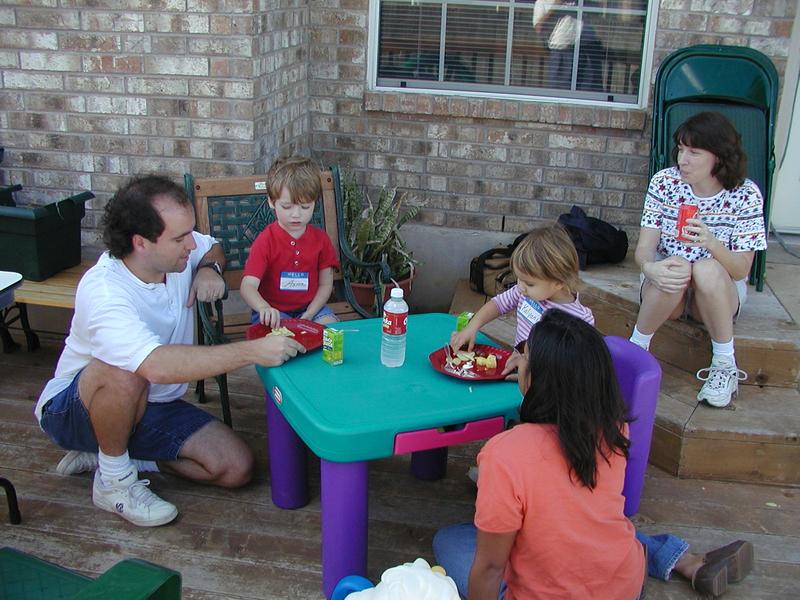 camera/2001/10(October)/10_20_Jack's_4th_Birthday_Party/800x600_PA200056.JPG