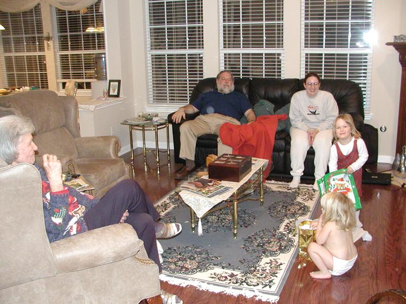 camera/2001/12(December)/12_24_Christmas_Eve/800x600_PC240012.JPG