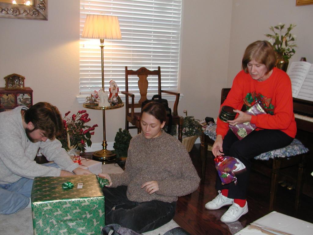camera/2001/12(December)/12_25_Christmas_Day/1024x768_PC250070.JPG