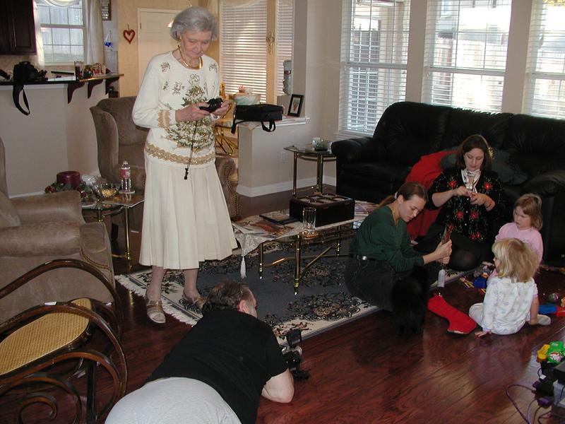 camera/2001/12(December)/12_25_Christmas_Day/800x600_PC250022.JPG