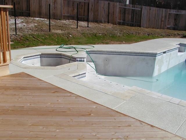 camera/2001/Pool/2002_02_09/640x480_P2090014.JPG