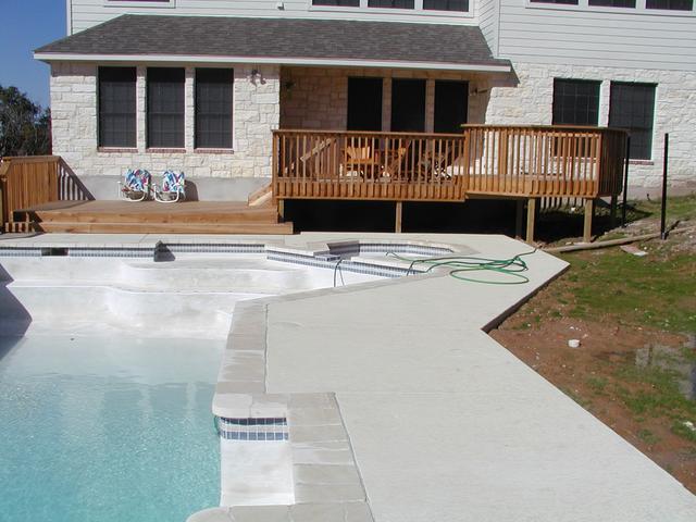 camera/2001/Pool/2002_02_09/640x480_P2090018.JPG