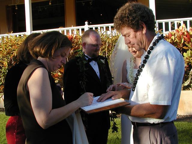 camera/2002/01(January)/01_23_Larry_and_Anne_Marie's_Wedding/640x480_p1230061.jpg