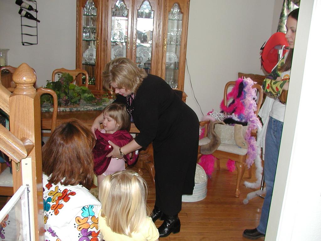 camera/2002/02(February)/02_16_Brynn's_Birthday_Party/1024x768_pic00003.jpg