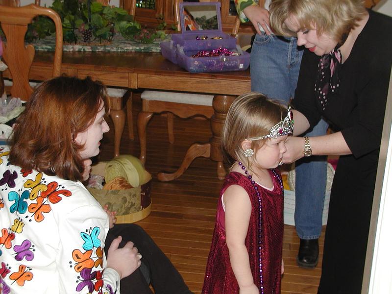 camera/2002/02(February)/02_16_Brynn's_Birthday_Party/800x600_pic00005.jpg