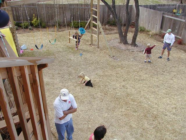 camera/2002/02(February)/02_16_Matthew_and_Ryan's_Birthday_Party/640x480_pic00019.jpg