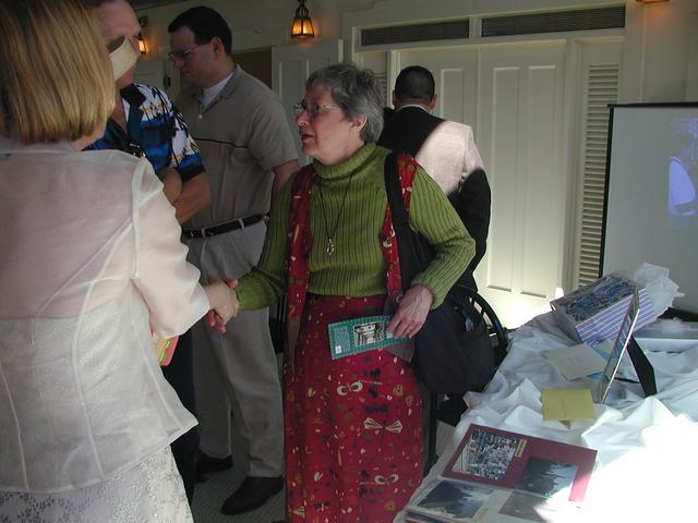 camera/2002/02(February)/02_23_Larry_and_Anne_Marie's_Reception/640x480_P2230006.JPG