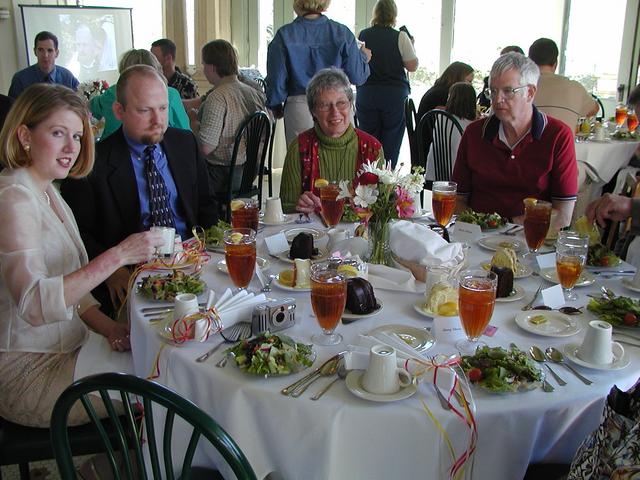camera/2002/02(February)/02_23_Larry_and_Anne_Marie's_Reception/640x480_P2230024.JPG