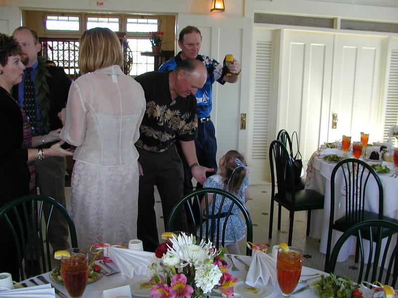 camera/2002/02(February)/02_23_Larry_and_Anne_Marie's_Reception/800x600_P2230011.JPG