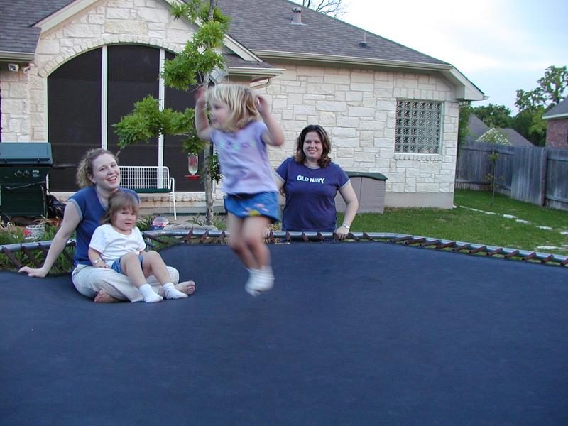 camera/2002/04(April)/04_19_Trampoline/800x600_P4190020.JPG