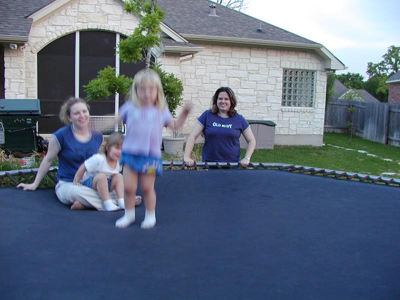 camera/2002/04(April)/04_19_Trampoline/800x600_P4190021.JPG