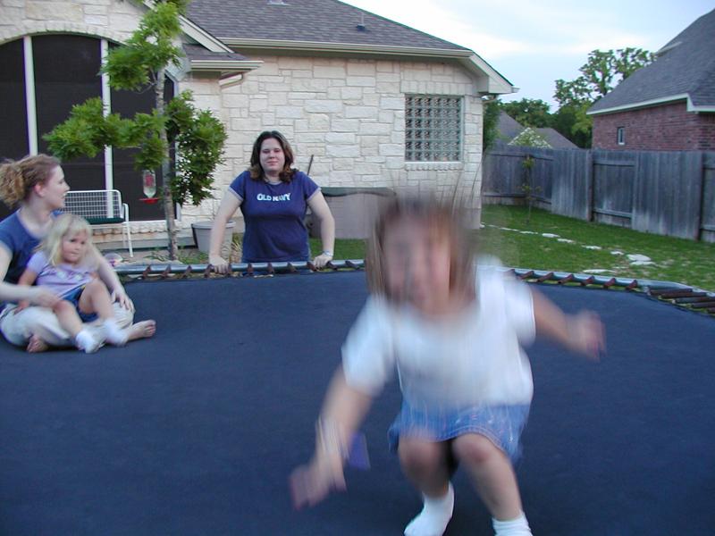 camera/2002/04(April)/04_19_Trampoline/800x600_P4190026.JPG