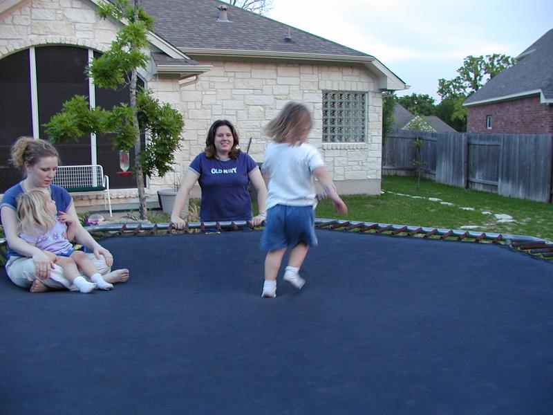 camera/2002/04(April)/04_19_Trampoline/800x600_P4190030.JPG
