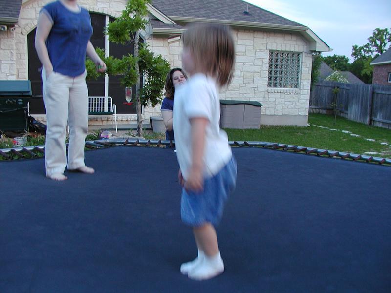 camera/2002/04(April)/04_19_Trampoline/800x600_P4190040.JPG