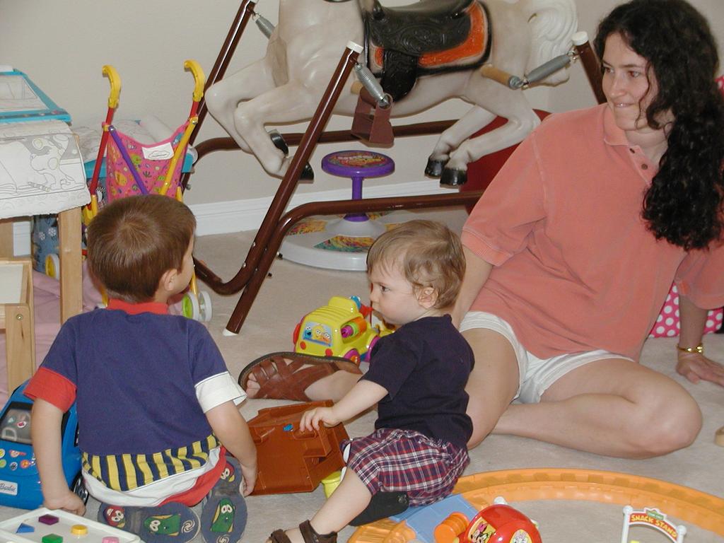 camera/2002/04(April)/04_20_McKenzie's_3rd_Birthday_Party/1024x768_P4200023.JPG