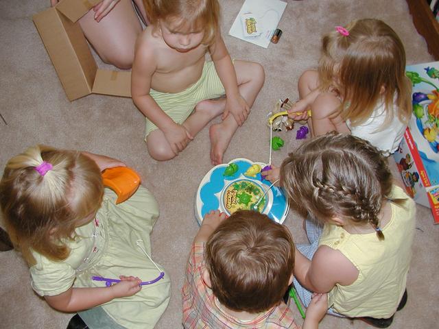 camera/2002/04(April)/04_28_Arianna's_3rd_Birthday_Party/640x480_P4280052.JPG