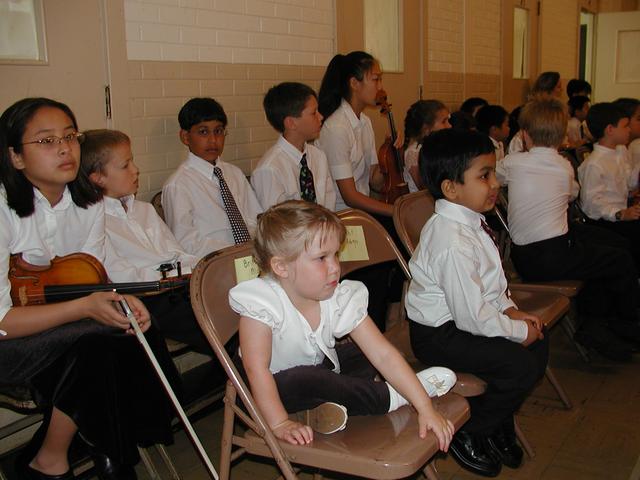 camera/2002/04(April)/04_28_Brittney's_Piano_Recital/640x480_P4280073.JPG