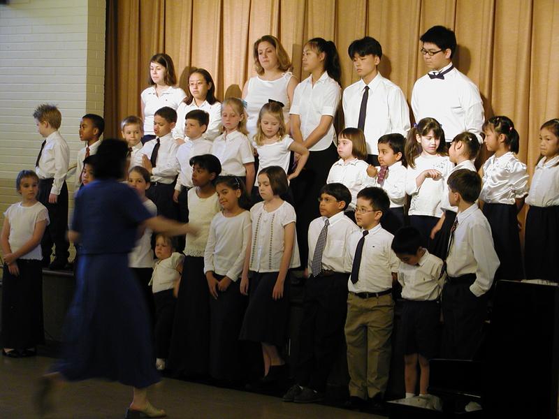 camera/2002/04(April)/04_28_Brittney's_Piano_Recital/800x600_P4280062.JPG